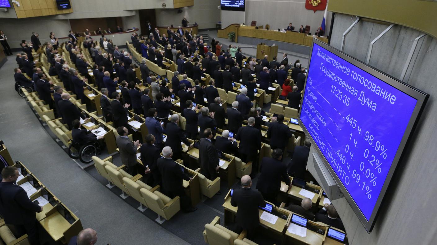 Sì unanime dei parlamentari russi