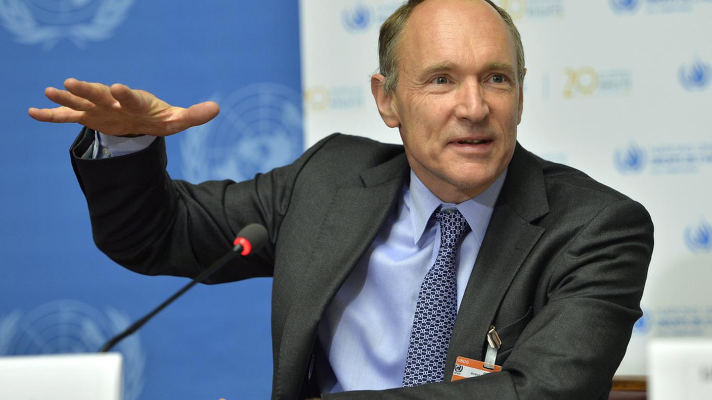 Tim Berners-Lee ideò il web nel 1989 quando era al CERN di Ginevra. Oggi scende in campo contro le ingerenze e il controllo dei governi