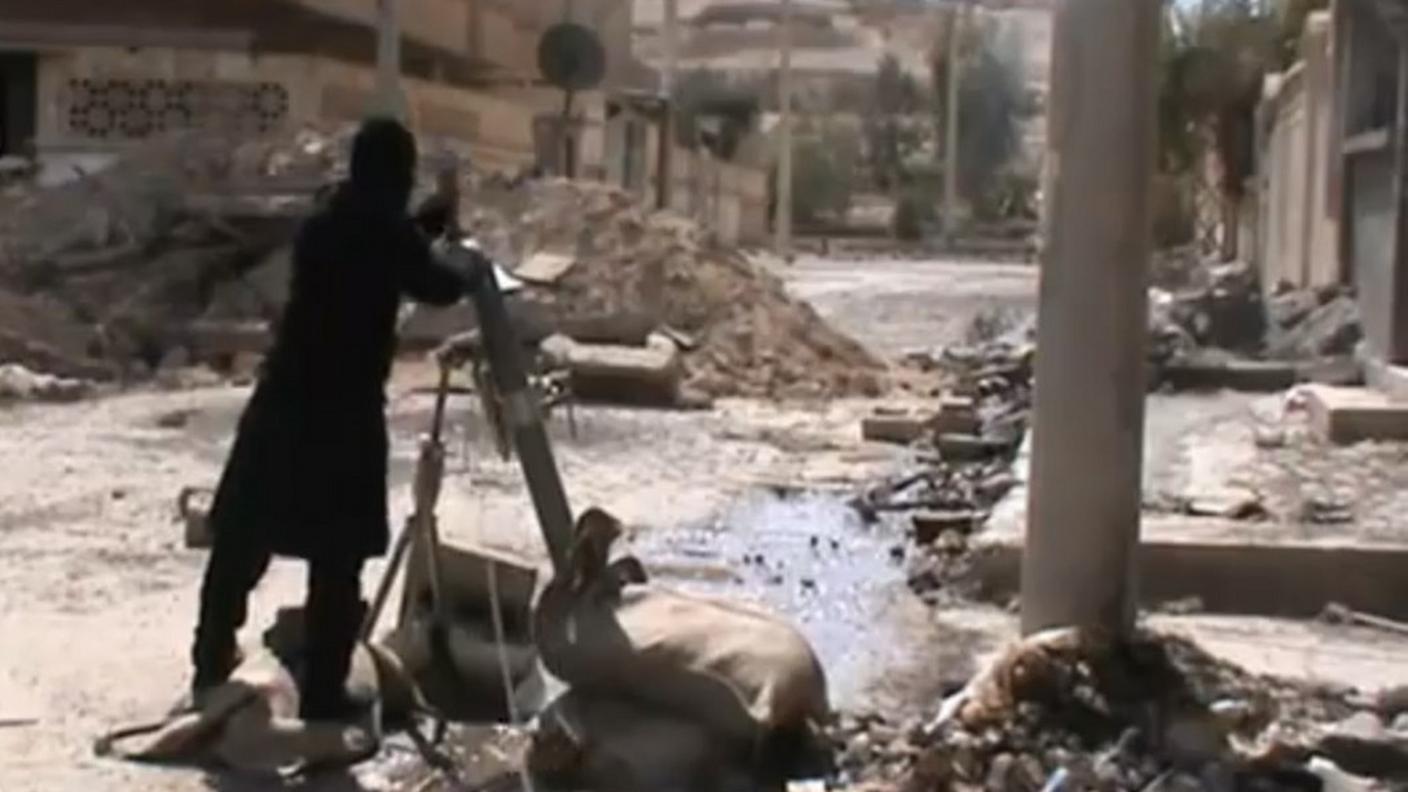 Siria ribelli mortaio 28.03.2013 ky.JPG