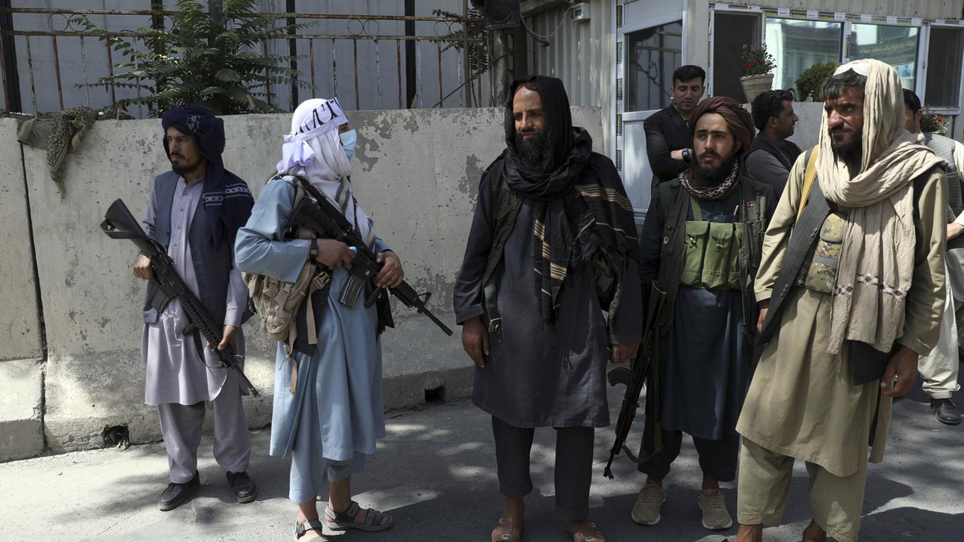 Combattenti talebani a Kabul