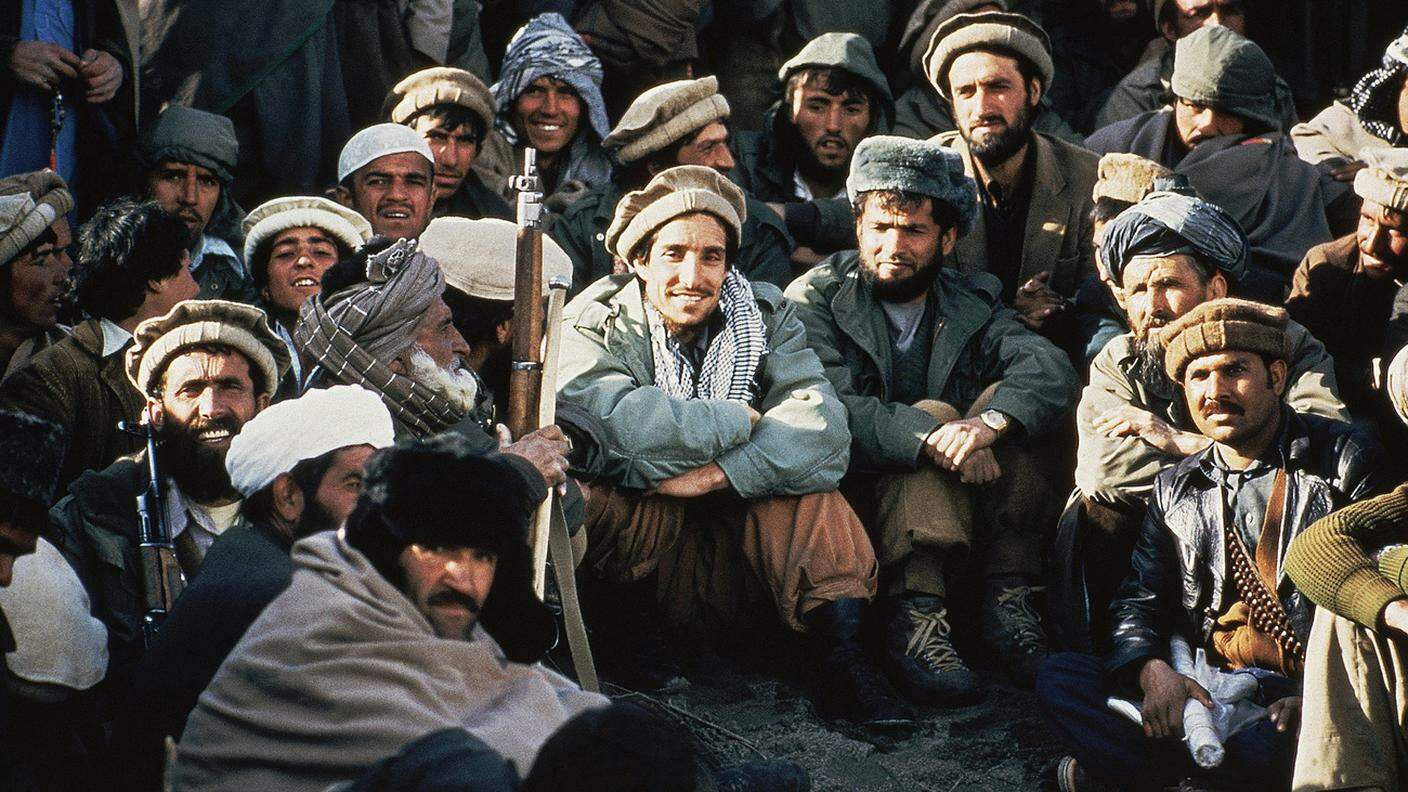 Ahmad Shah Massoud nel 1984. Fu paragonato a Ho Chi Min e Che Guevara per l'abilità nella guerriglia