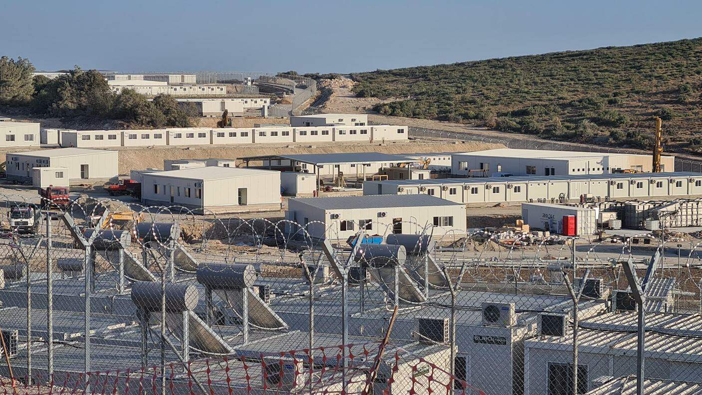 Il nuovo hotspot per i profughi sull'isola di Samos in località Mytilini
