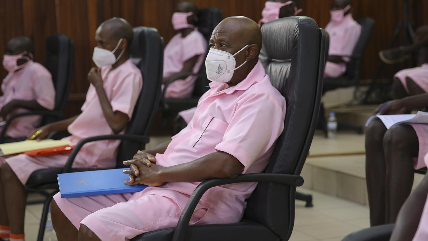 Rusesabagina in aula durante il processo