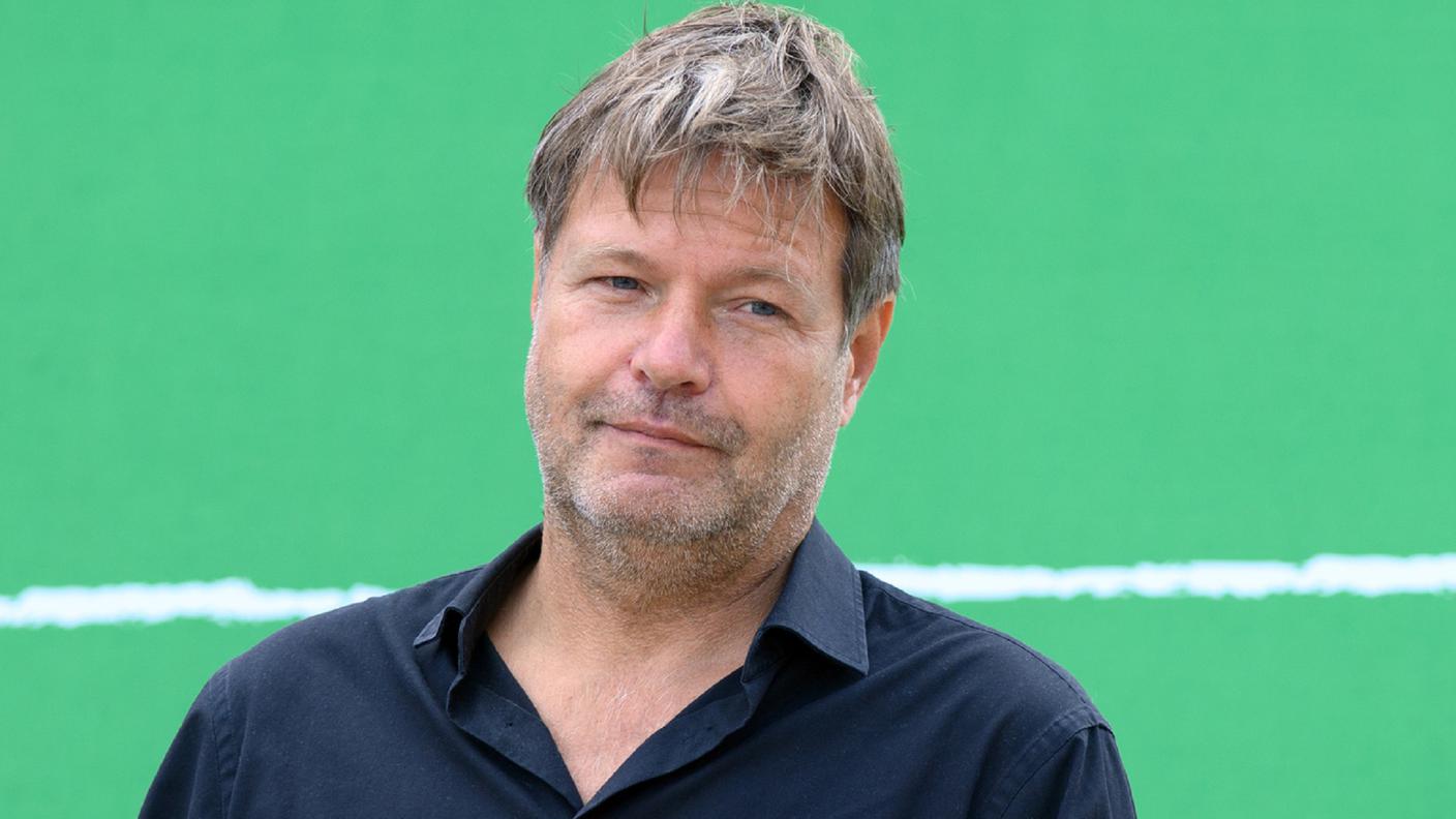 Il leader dei Verdi Robert Habeck ha sostenuto l'utilità di colloqui con SPD e FPD