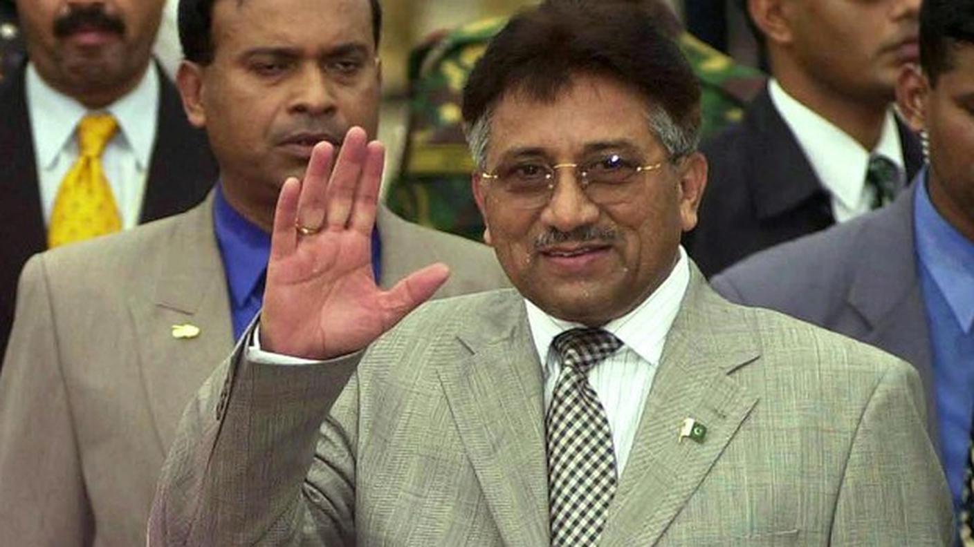 pervez Musharraf ky.JPG