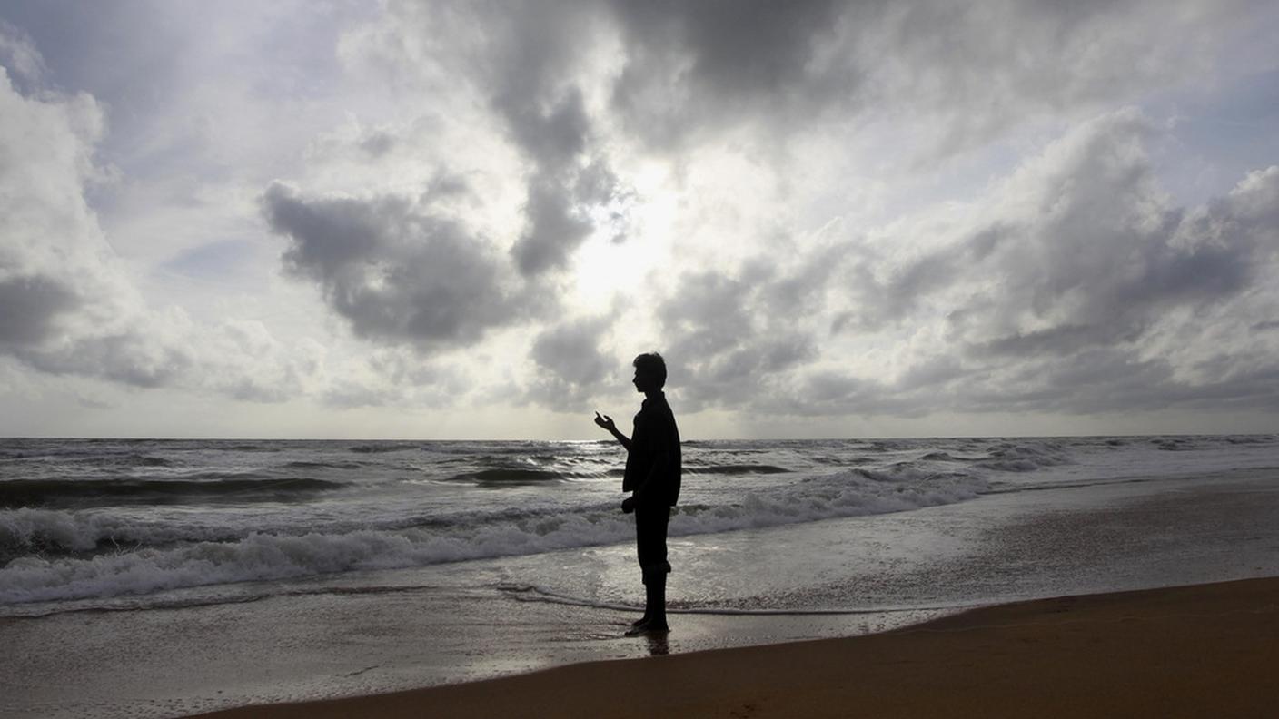 ky_indonesia_ambiente_cielo_mare_uomo_sabbia_clima.JPG