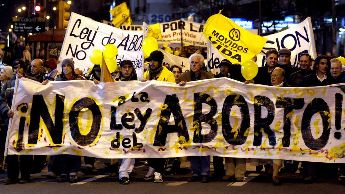 Manifestazioni a Montevideo contro la legalizzazione dell'aborto  - settembre 2012