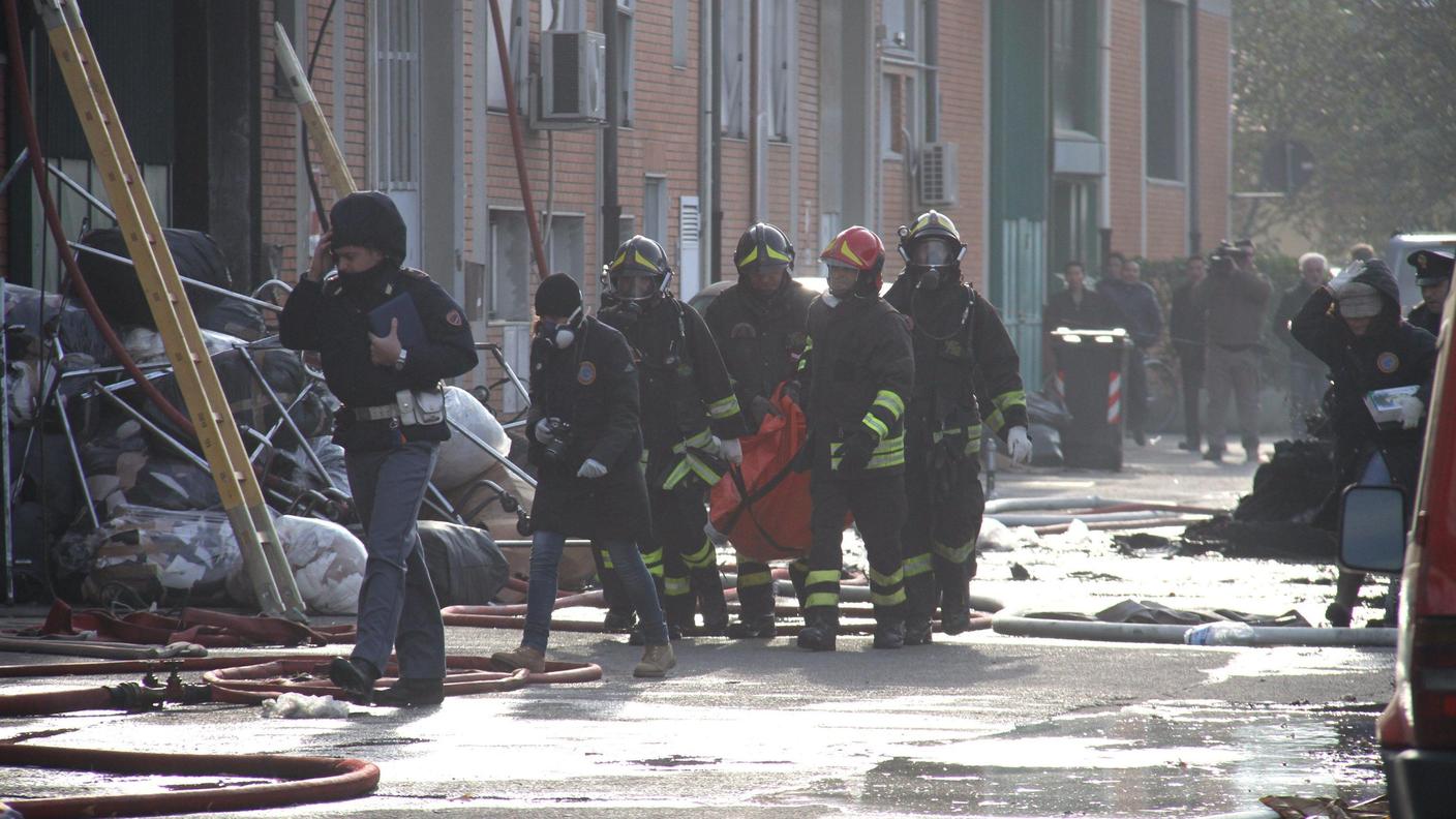 Pompieri all'opera a Prato