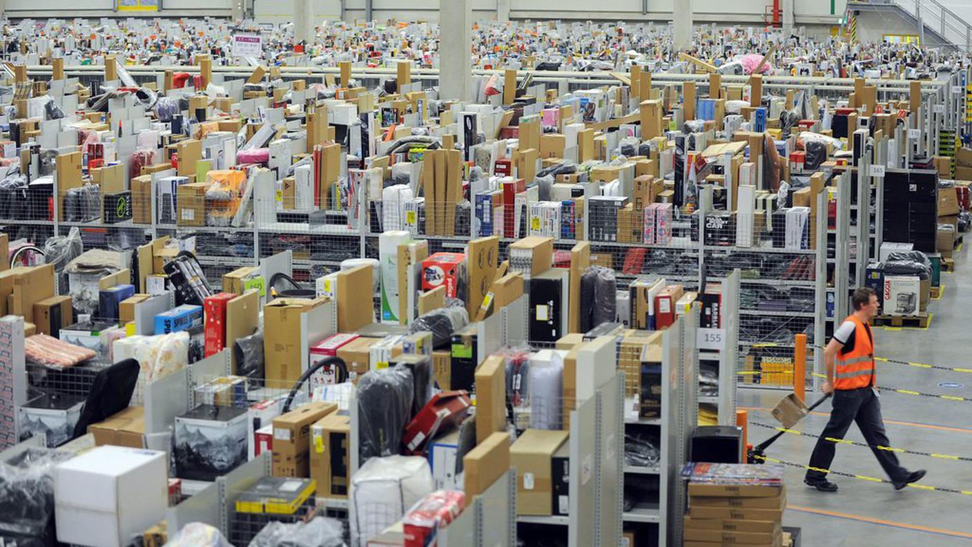 amazon Bad-Hersfeld  128907256.JPG