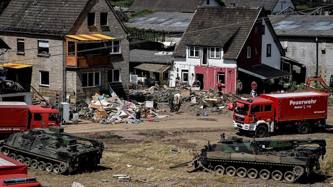 Il villaggio tedesco di Schuld, in Renania-Palatinato, devastato dalle alluvioni