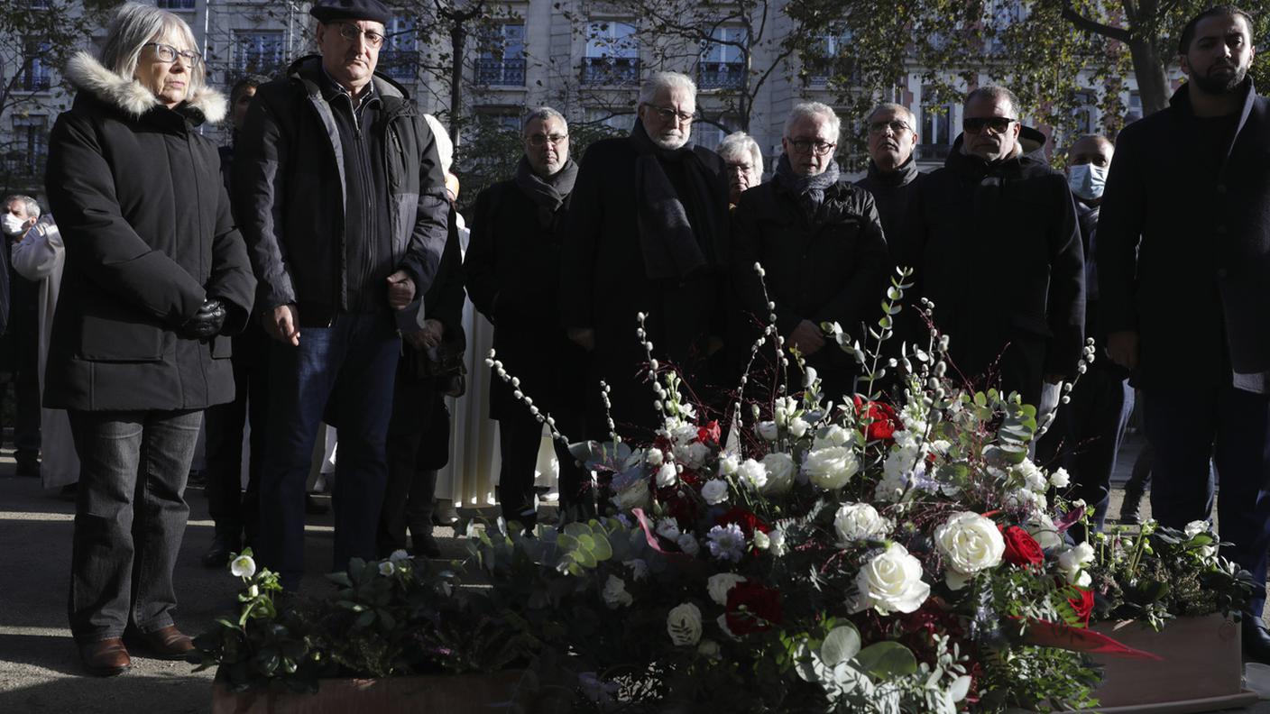 Già venerdì la comunità musulmana ha omaggiato le vittime fuori dal Bataclan