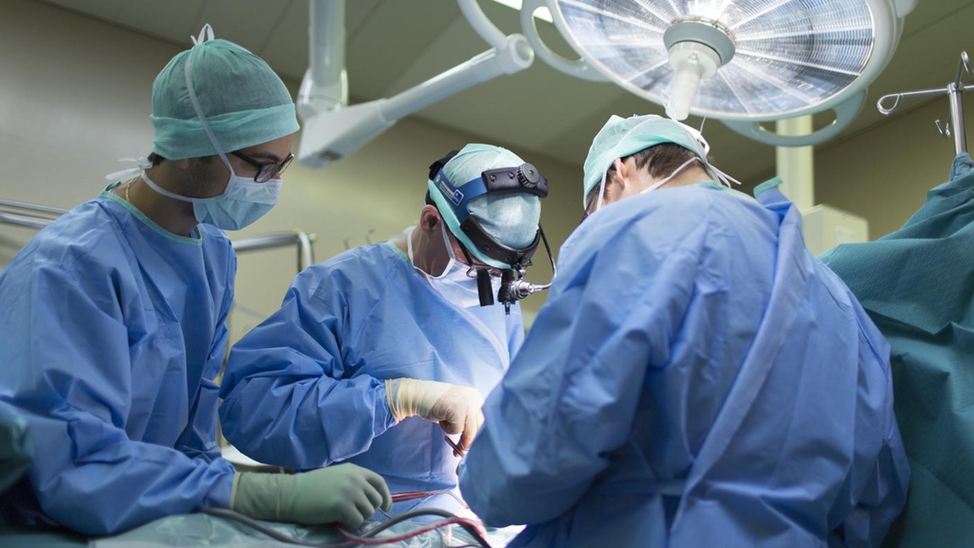 operazione cuore (keystone).JPG