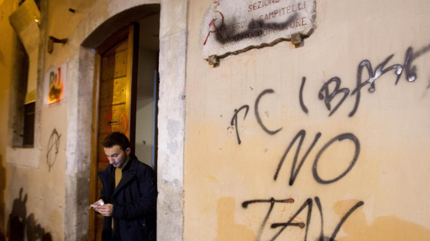 Una sede del PD è stata oggetto di atti di vandalismo