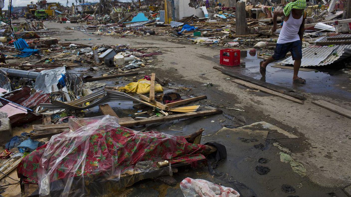 hayan tacloban filippine 16-11-2013 ky.JPG