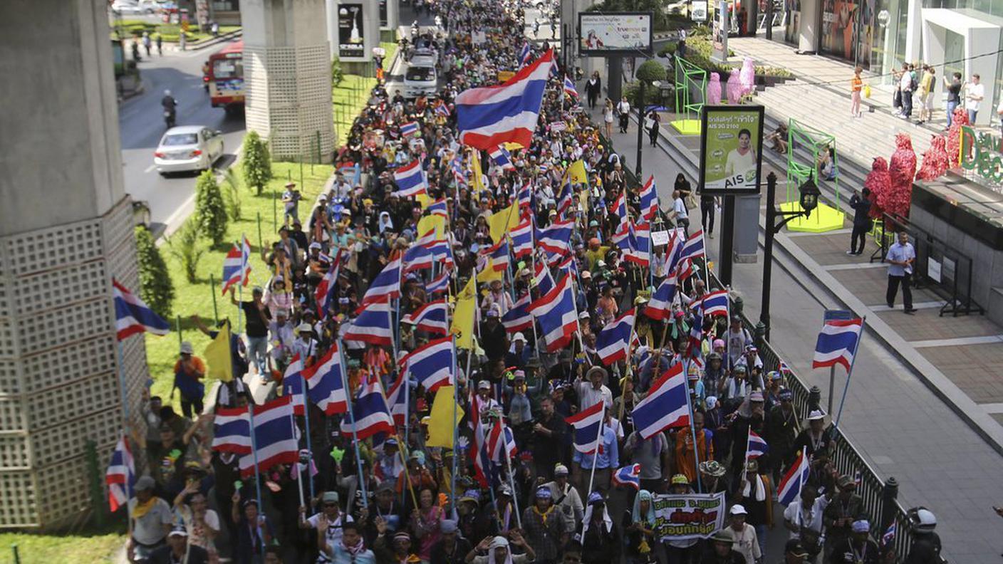 thailandia proteste corteo sede polizia ky.JPG