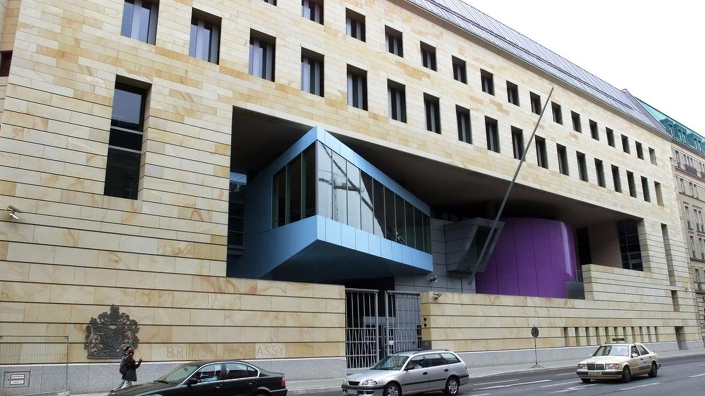 L'ambasciata britannica a Berlino. La postazione non è visibile dalla strada