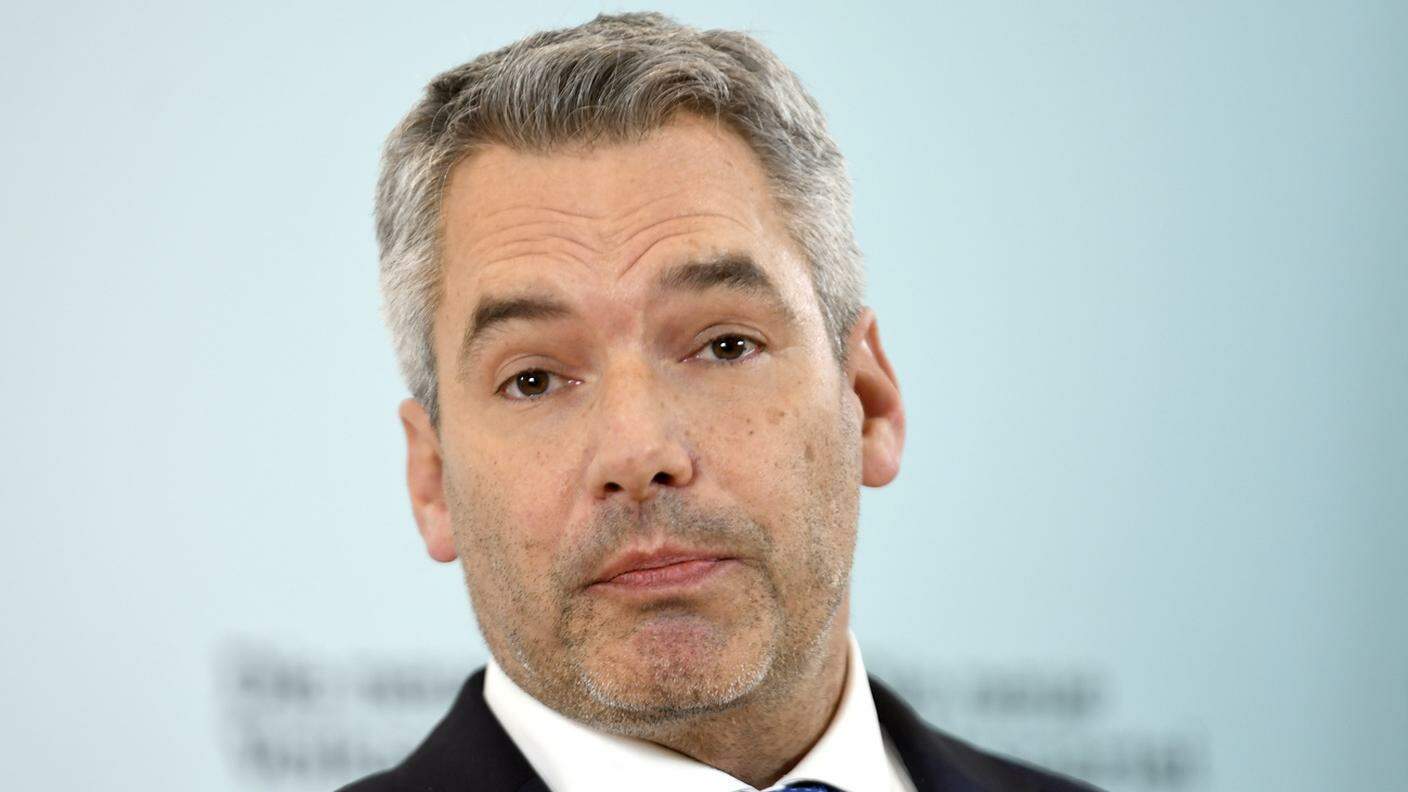 Il nuovo cancelliere austriaco è Karl Nehammer