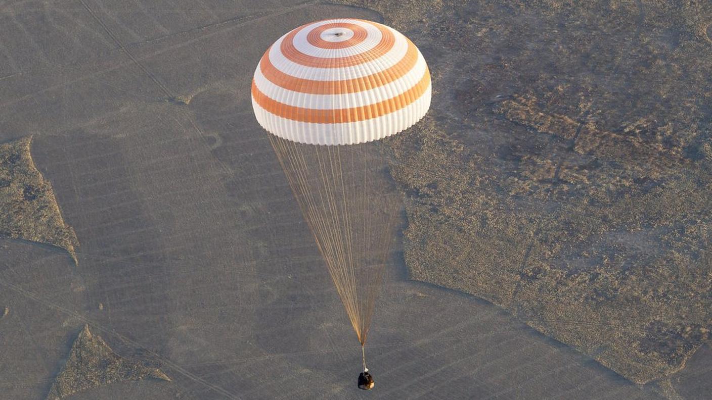 La capsula con a bordo gli astronauti