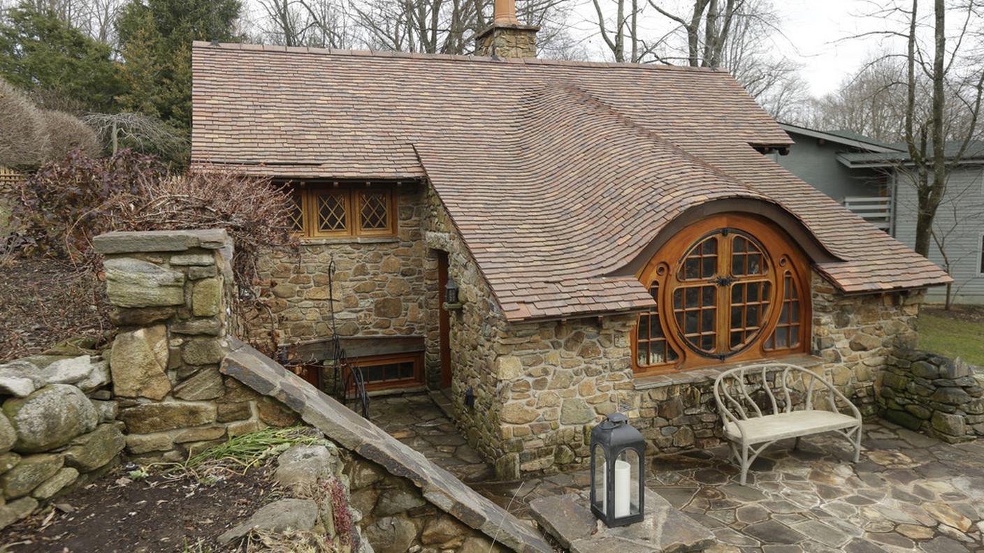 hobbit house peter archer philadelphia 2 ky.JPG