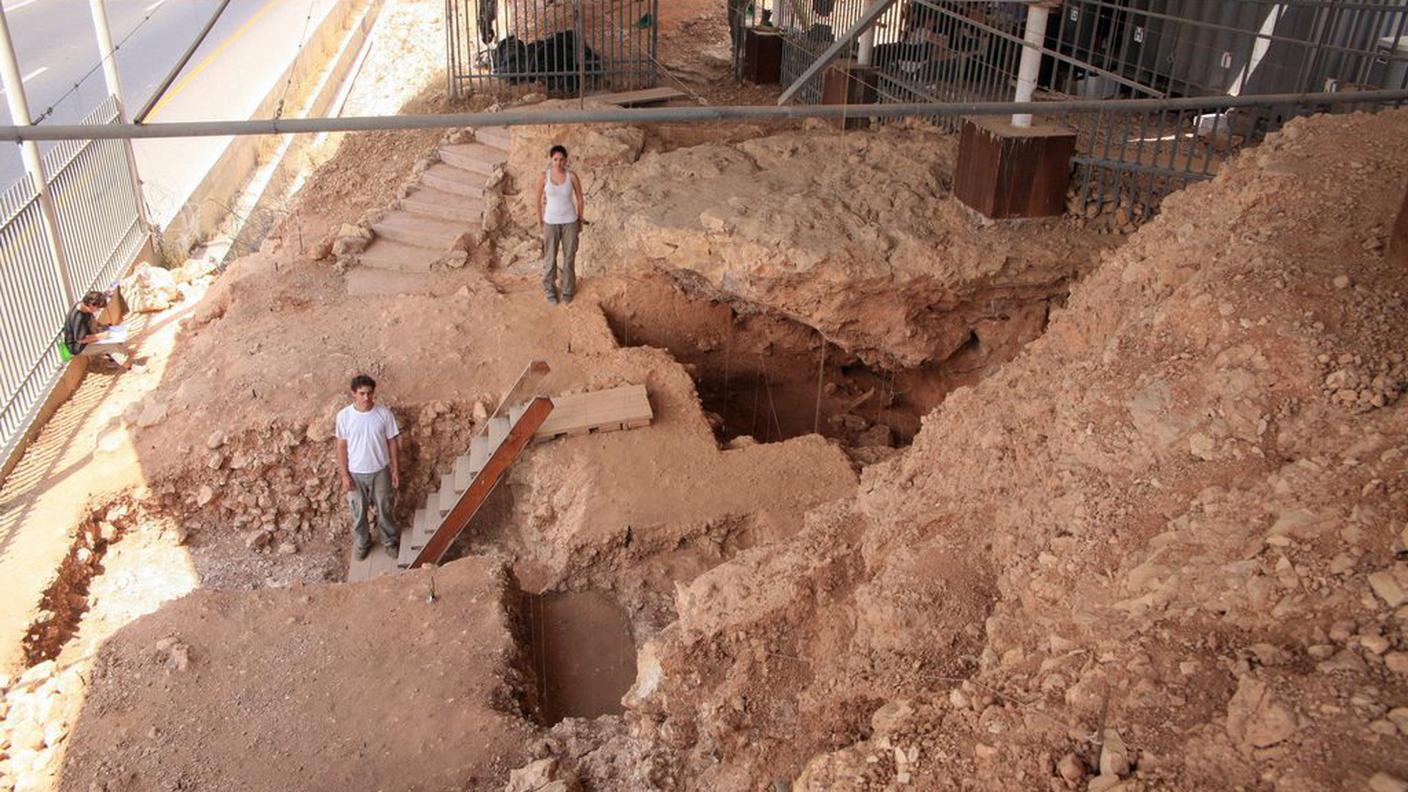 sito archeologico ky.JPG