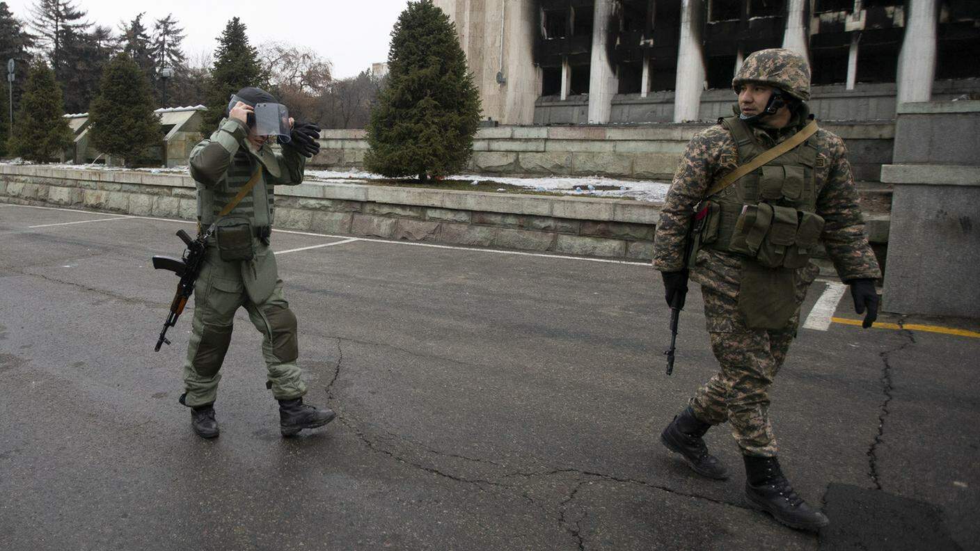 Le truppe straniere che controllano la situazione in Kazakistan se ne andranno entro breve