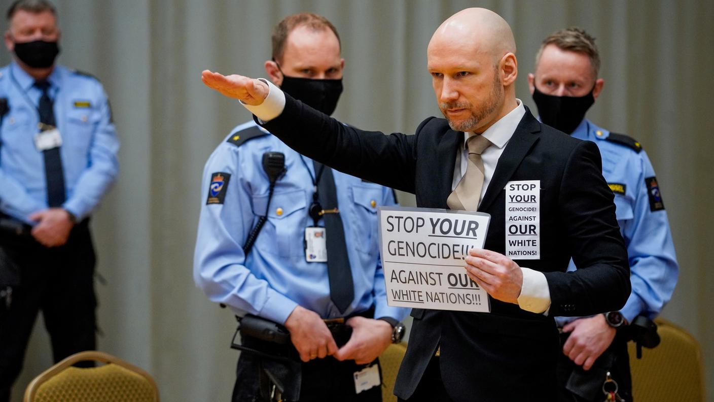 Le famiglie delle vittime temevano che Breivik avrebbe usato la procedura come piattaforma politica, e così è stato