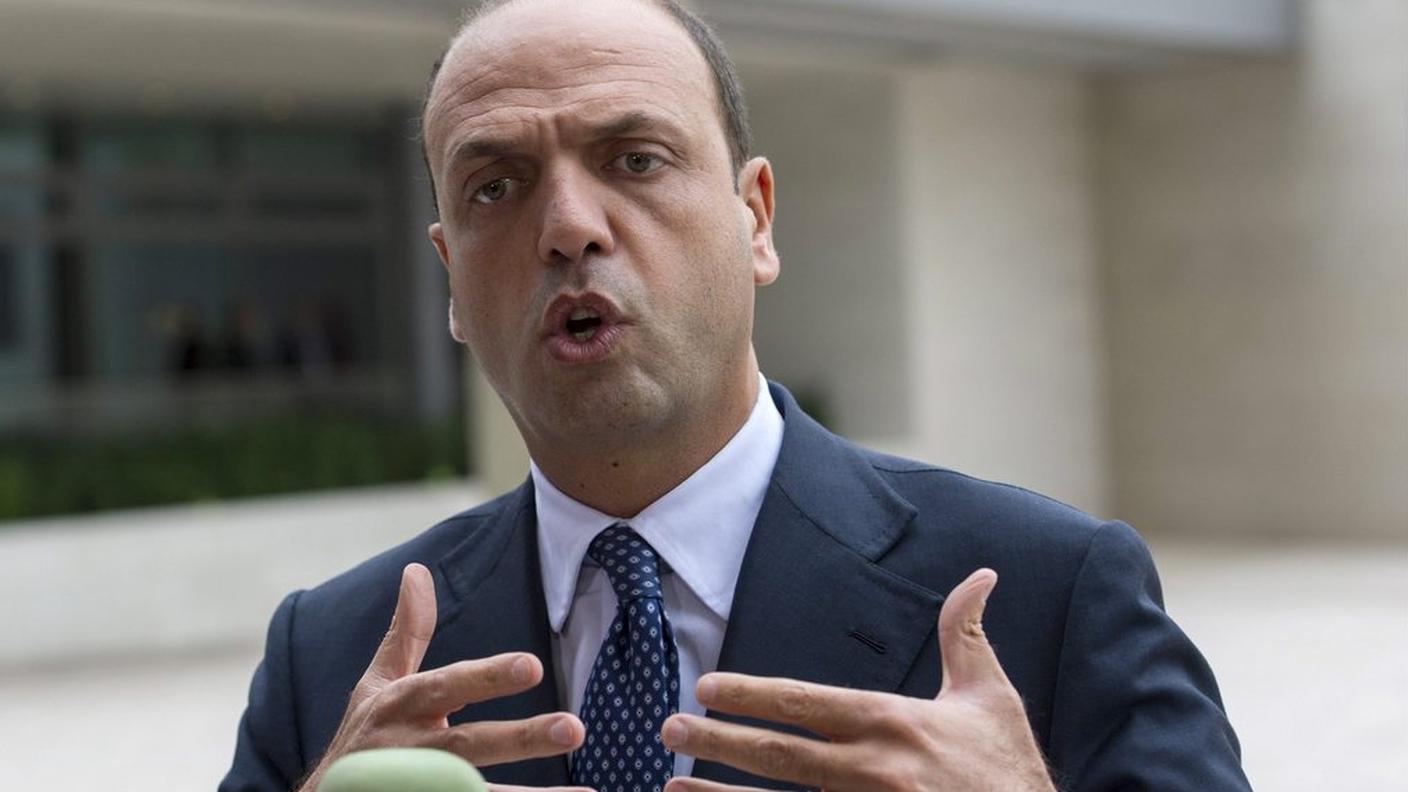 angelino alfano lussemburgo 8-10-2013 ky.JPG