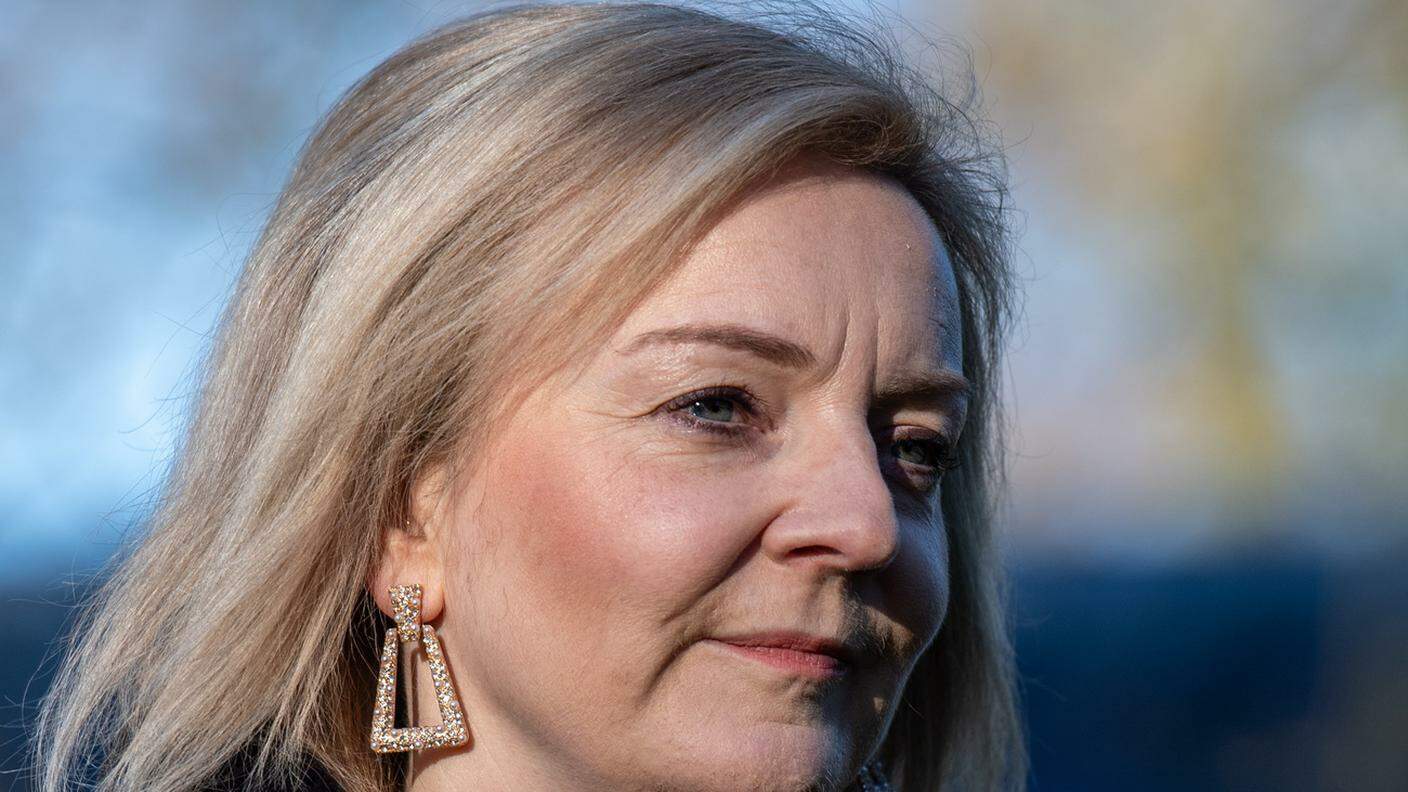 La ministra degli Esteri britannica Liz Truss ha evocato ancora sanzioni contro Mosca