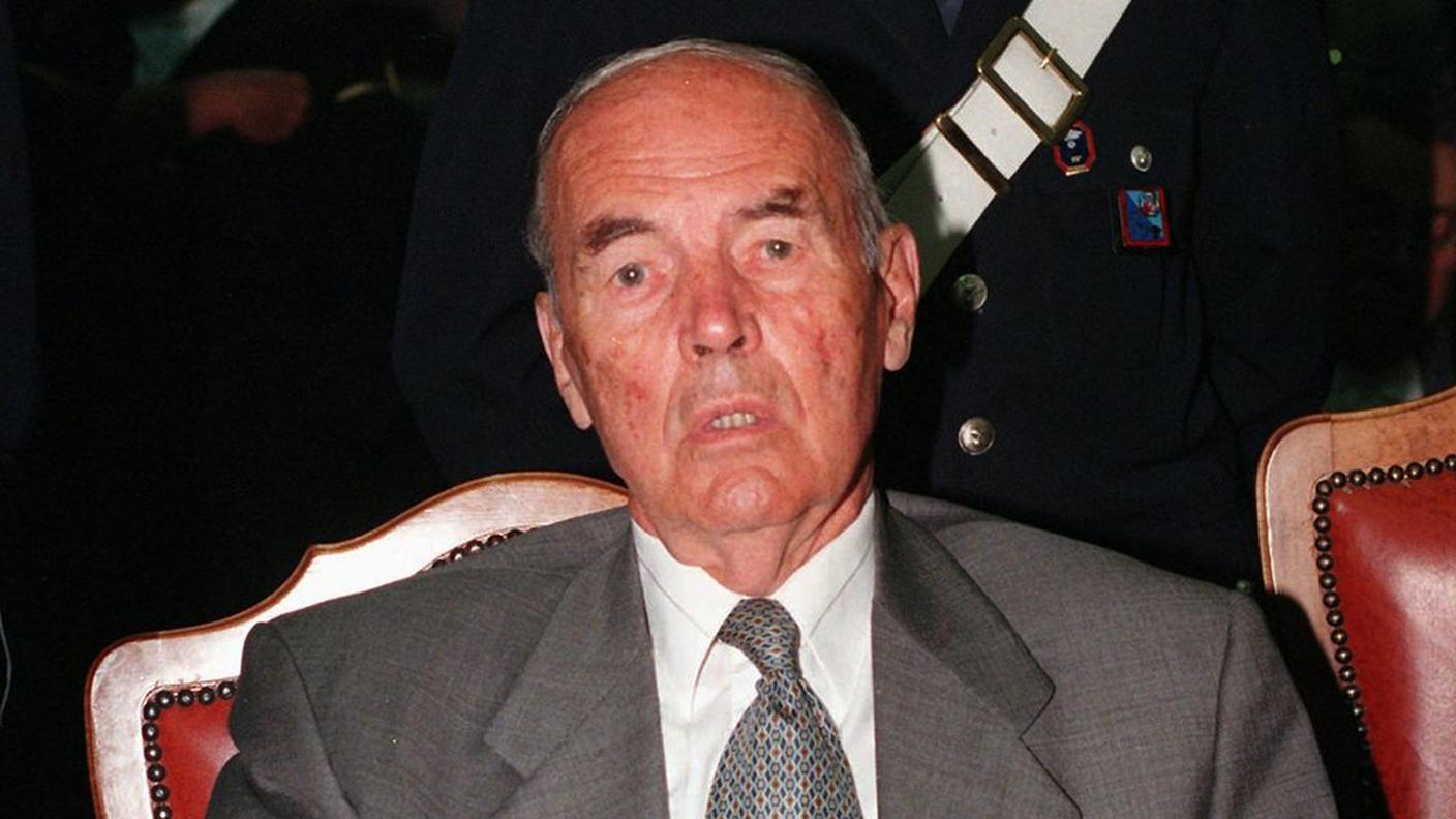 priebke ky.JPG
