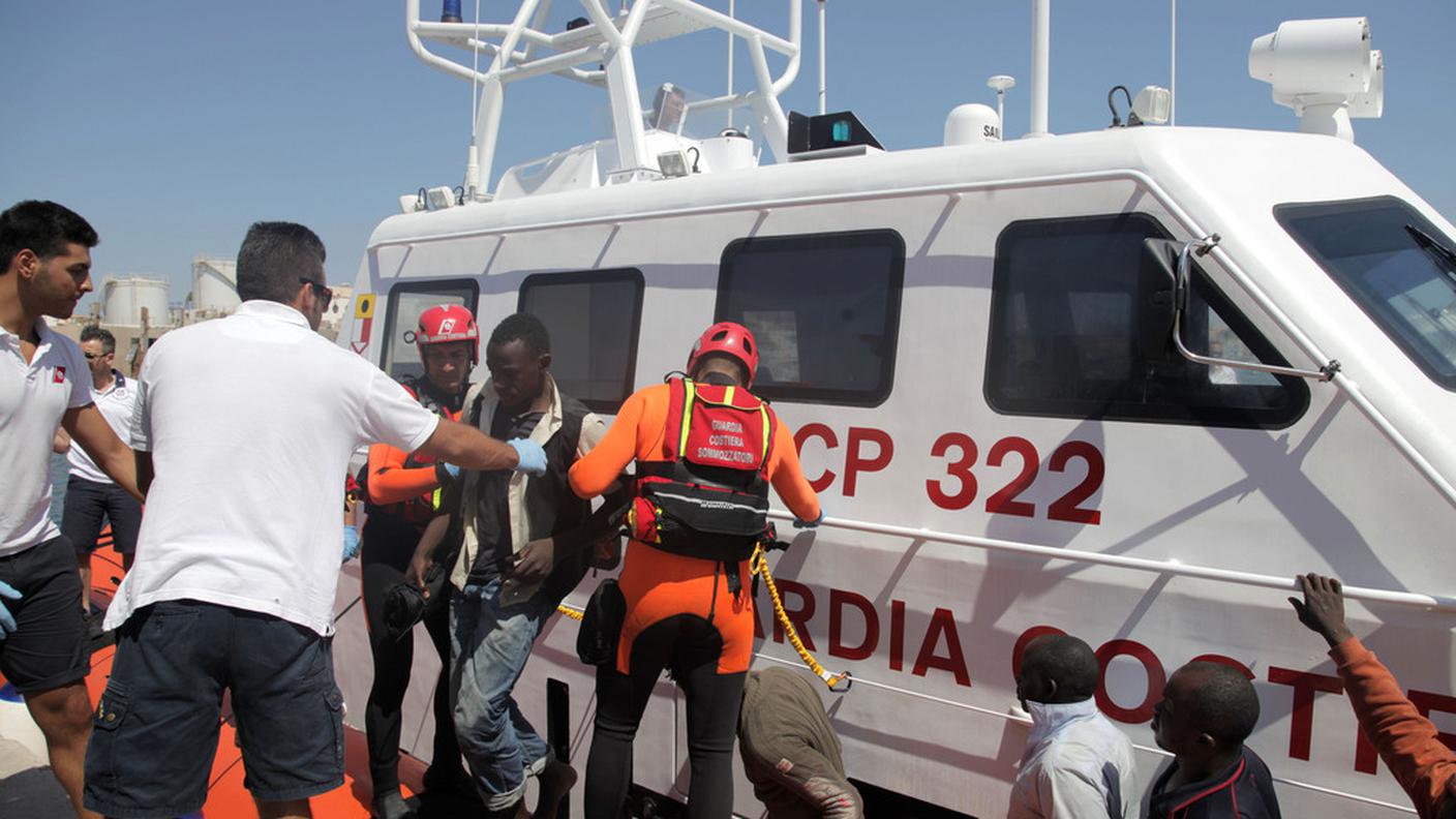 migranti lampedusa ky .JPG
