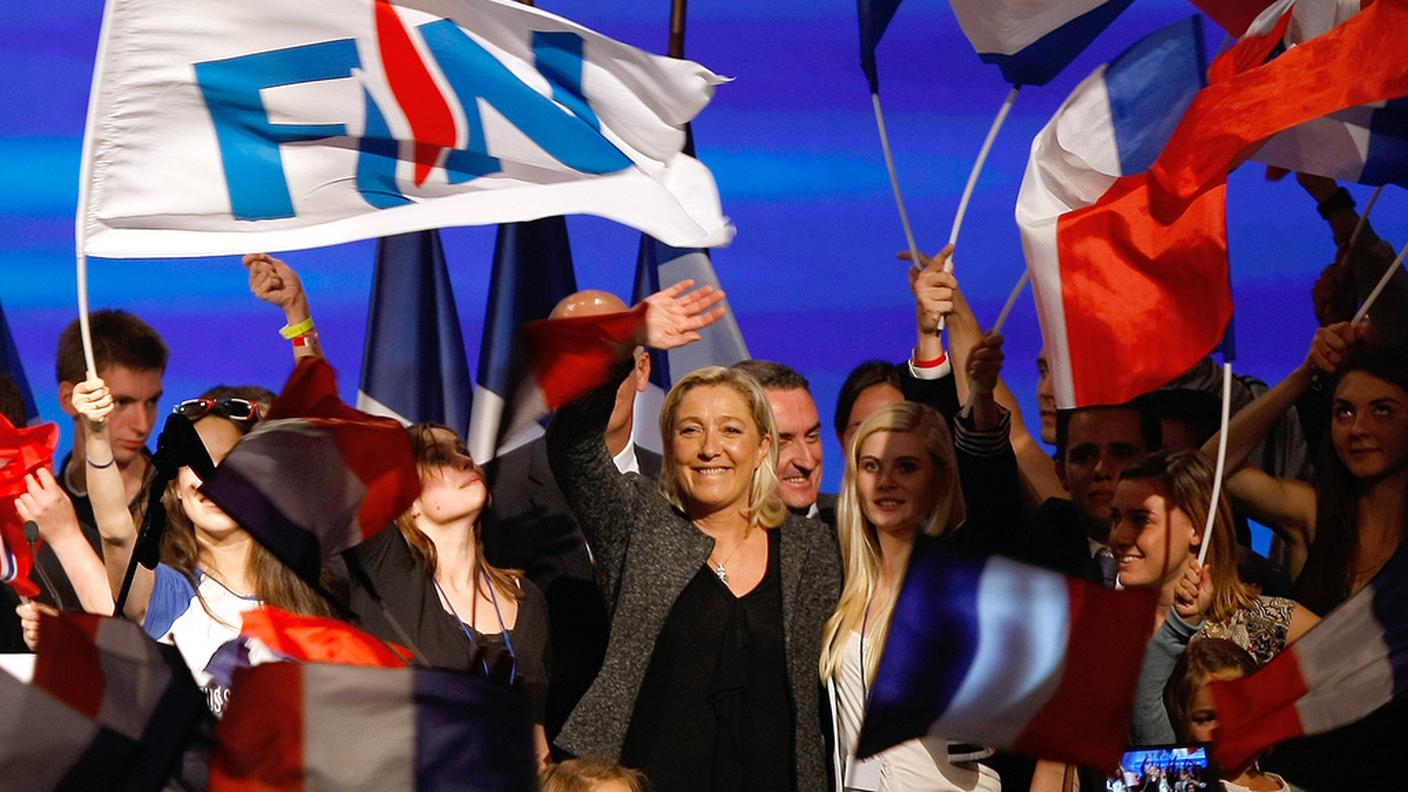 marine le pen front national marsiglia 9-2012 ky.JPG