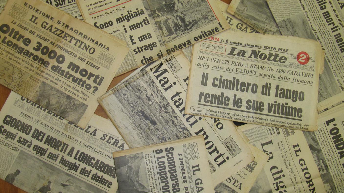 La tragedia del Vajont, i giornali dell'epoca.JPG