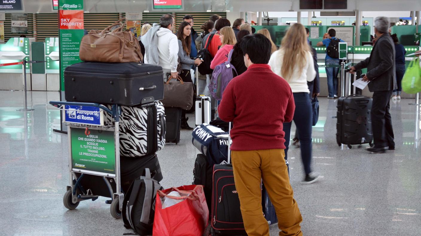 All'aeroporto di Roma-Fiumicino sono stati annullati 143 voli