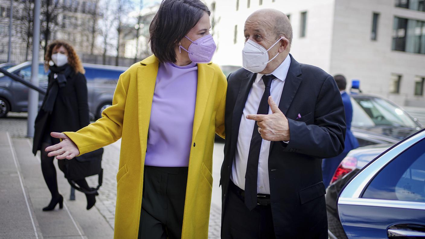 Annalena Baerbock e Jean-Yves Le Drian