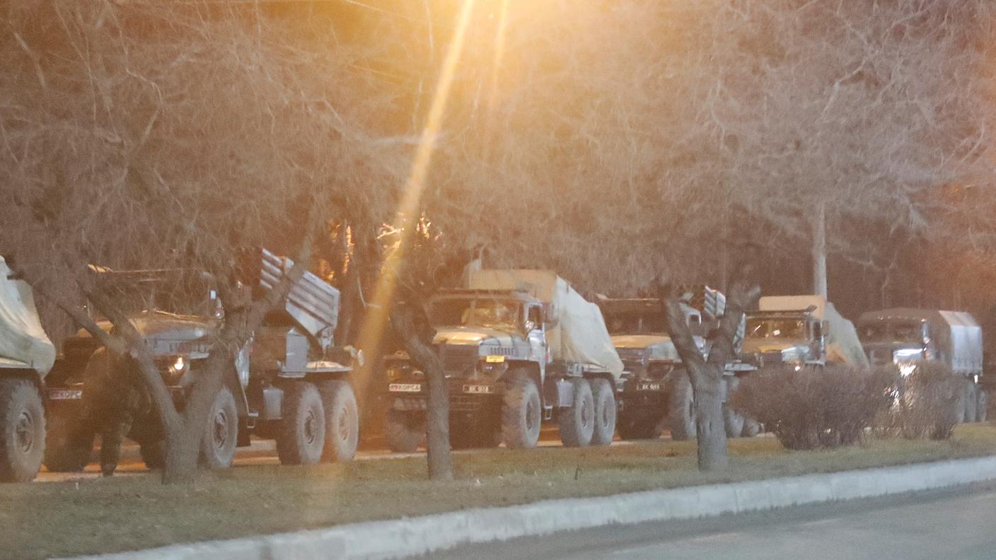 Mezzi militari Donetsk.JPG