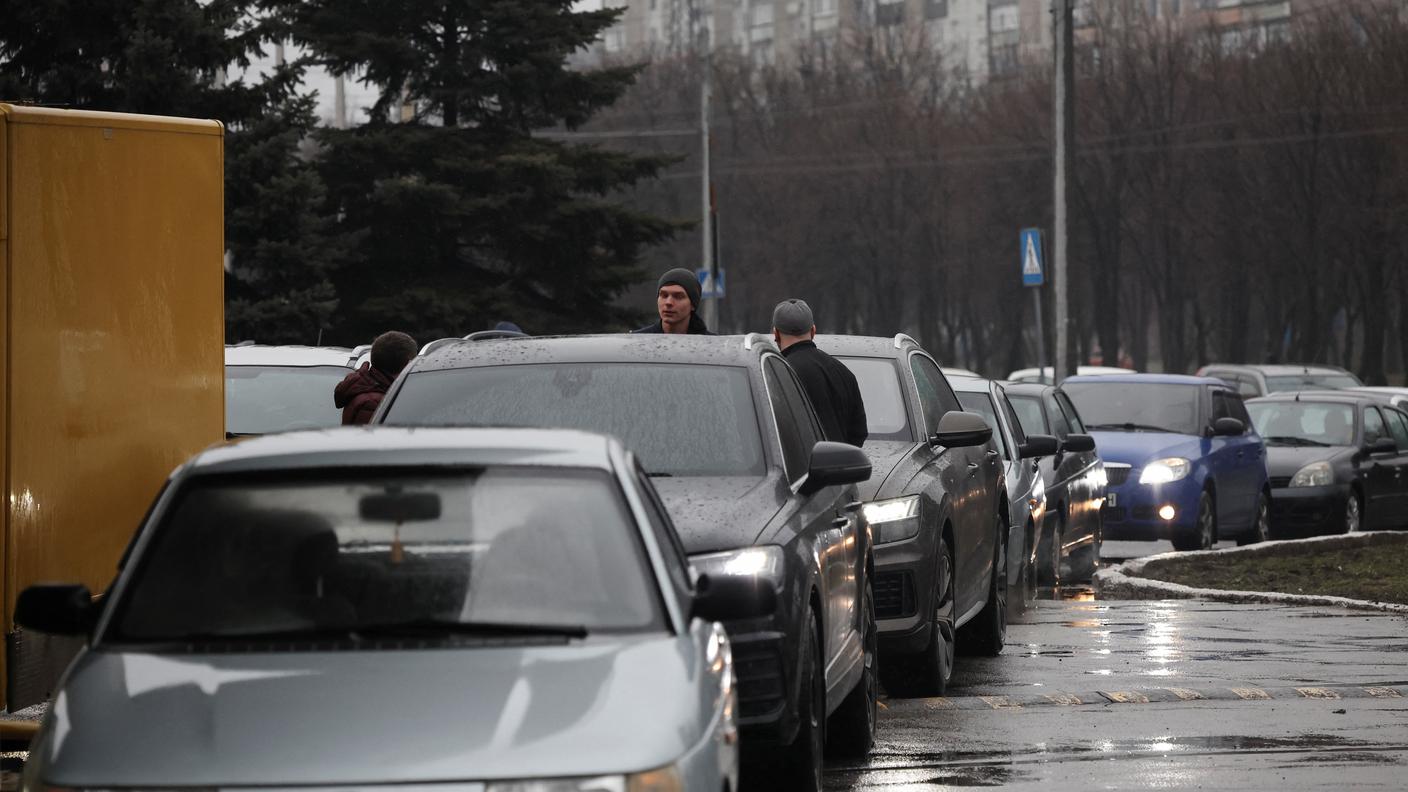 In fuga da Mariupol dopo l'annuncio di Putin