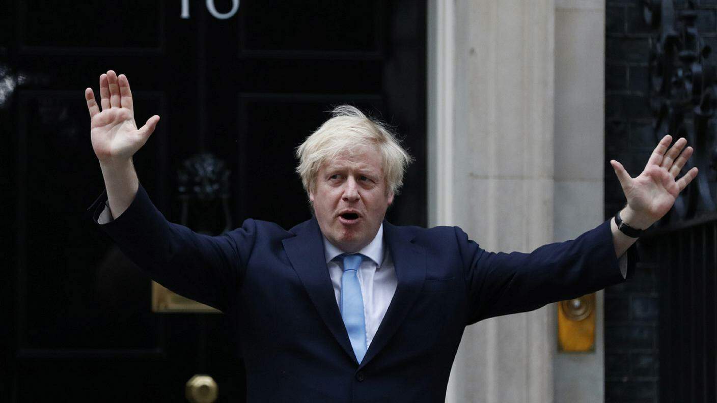 Boris Johnson ha fatto mea culpa, ma ha respinto l'ipotesi di dare le dimissioni