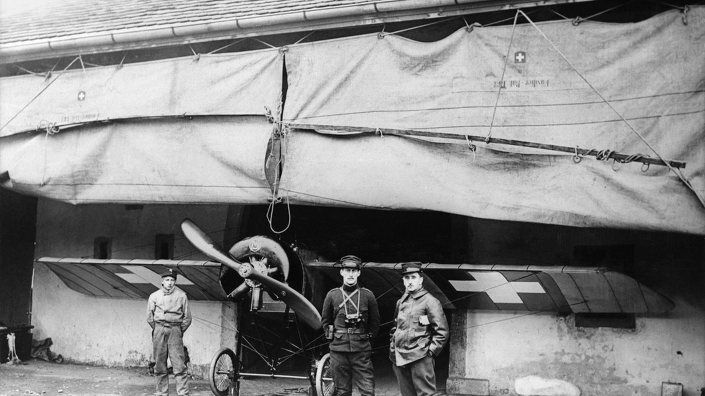 Un Morane Saulnier dell'esercito svizzero
