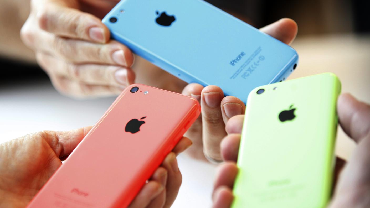 iphone 5s 6 (reuters)