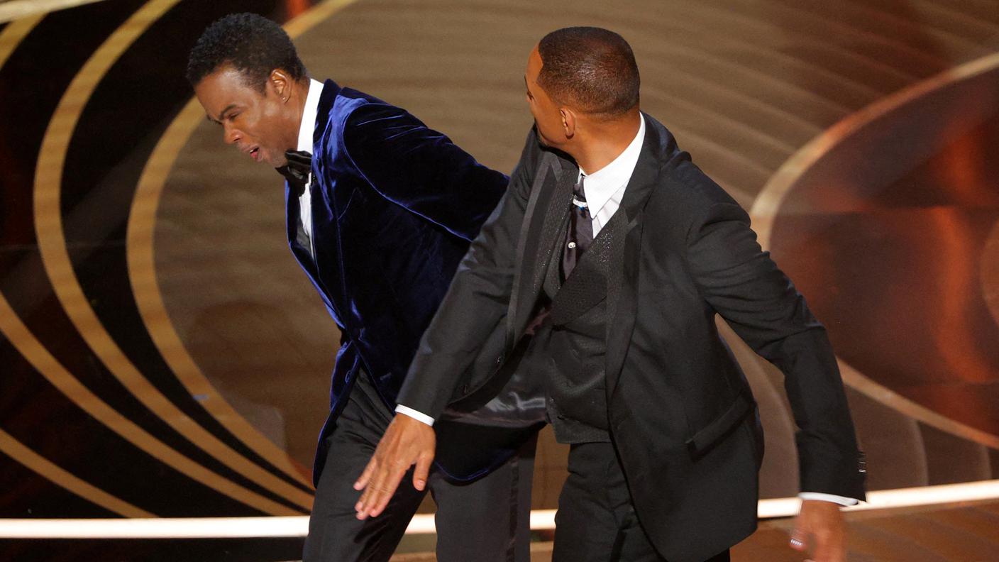 Il momento dello schiaffo, durante la cerimonia di premiazione degli Oscar