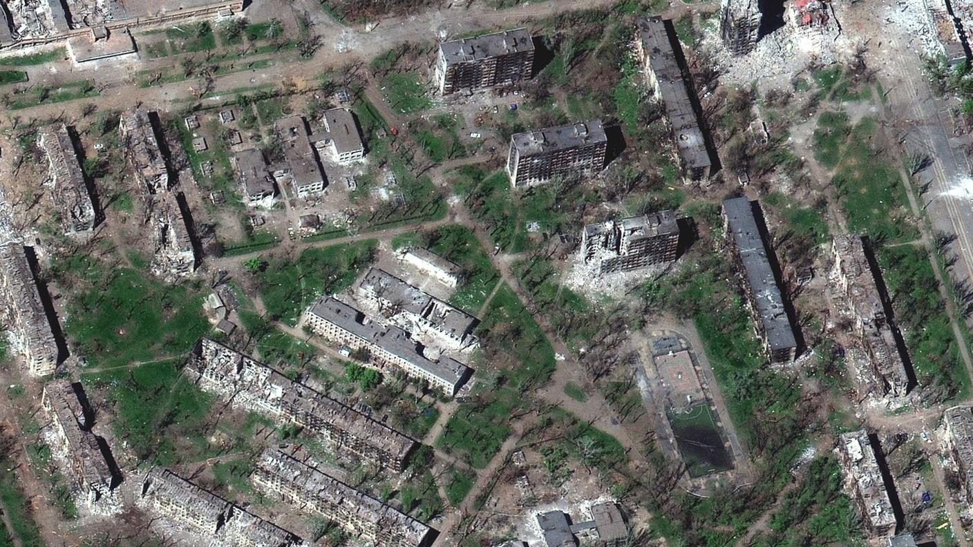 Mariupol: un'immagine satellitare documenta le ampie devastazioni subite dalla città