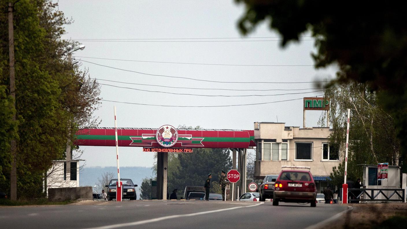 Il posto di confine tra Moldavia e Transnistria