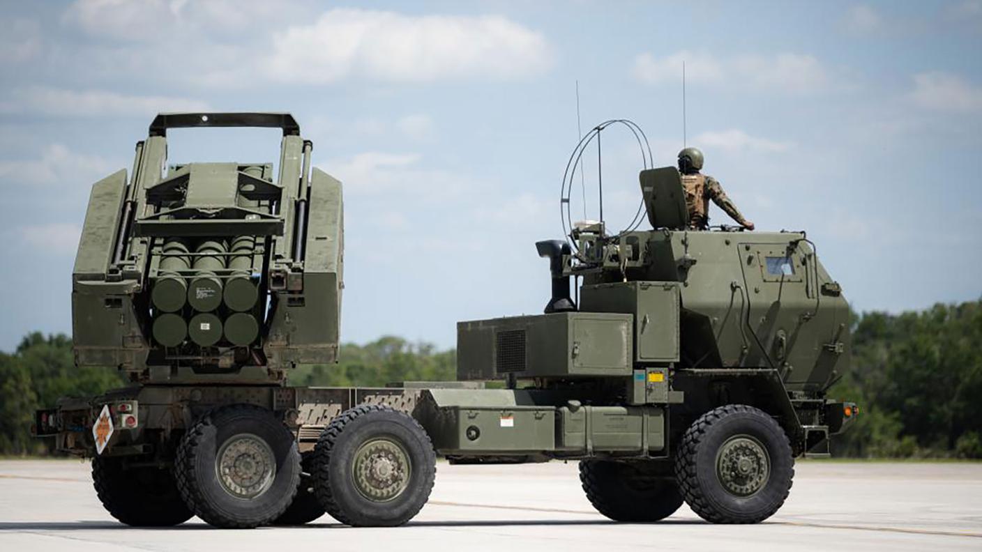 Un sistema missilistico HIMARS simile a quelli che gli USA invieranno all'esercito ucraino