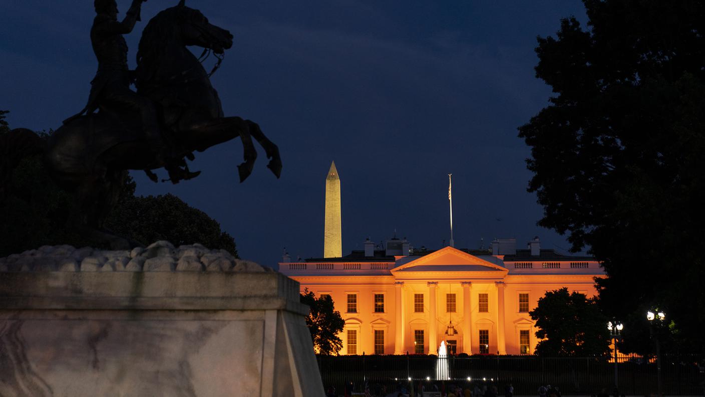 National Gun Violence Awareness Day 2022 White House orange lights 
