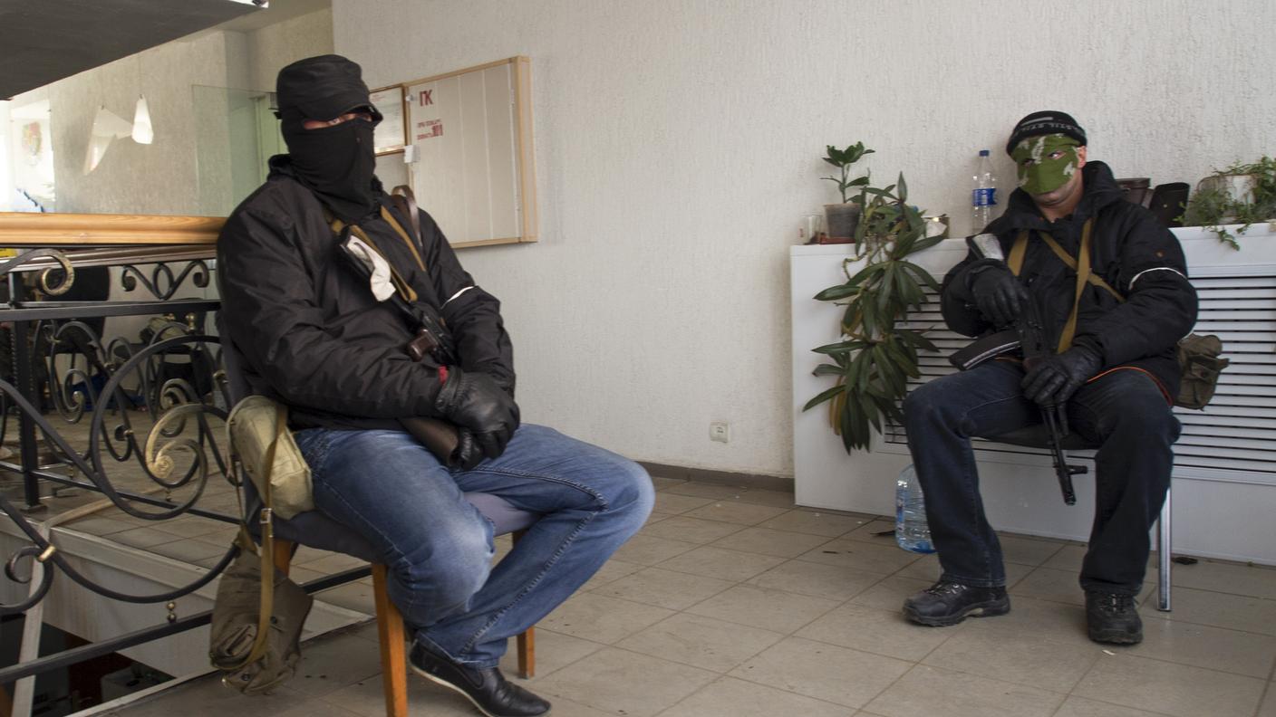 Ucraina Lugansk 4 7.4.2014 re.jpg
