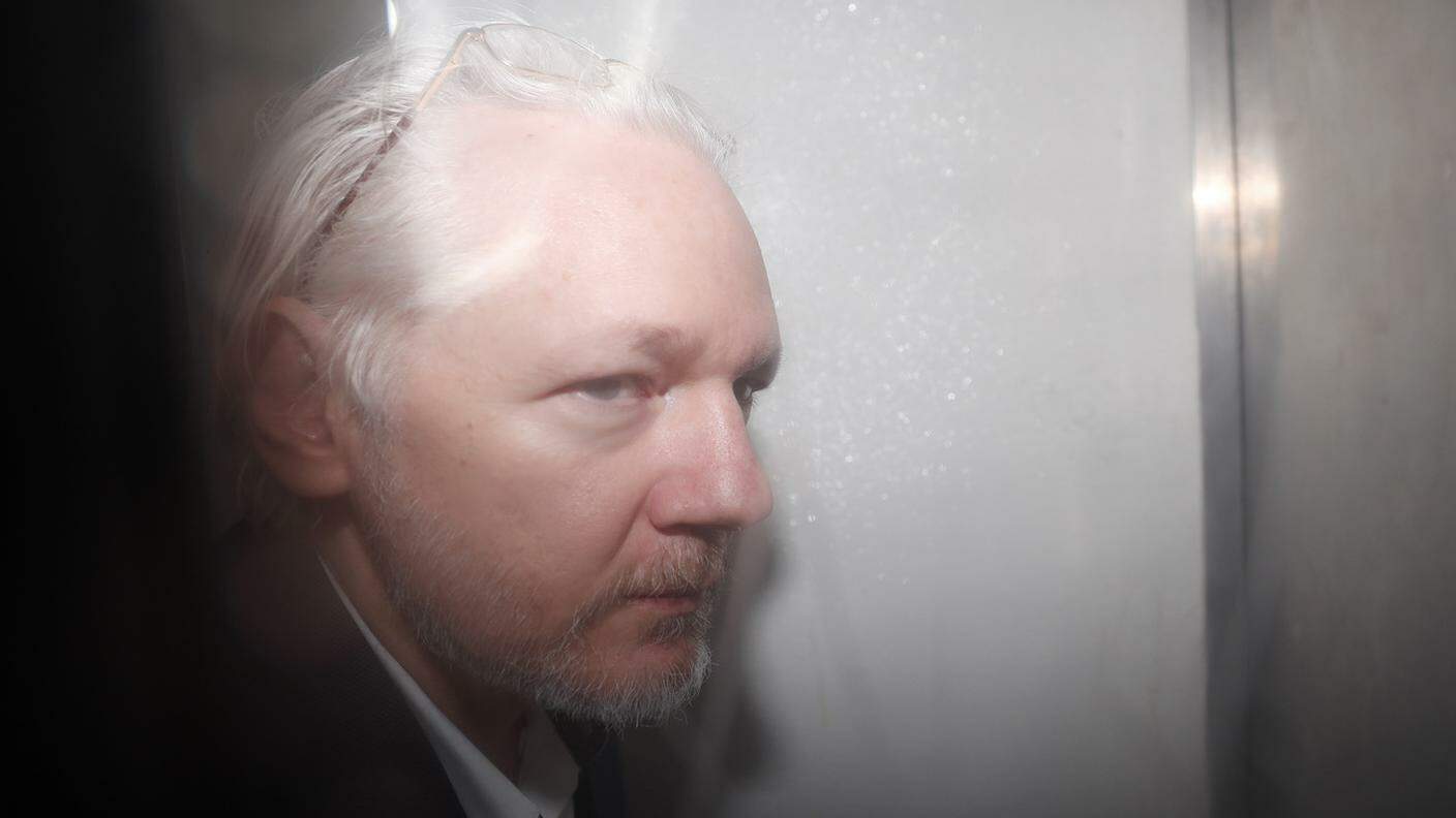 Assange in una foto del 2019