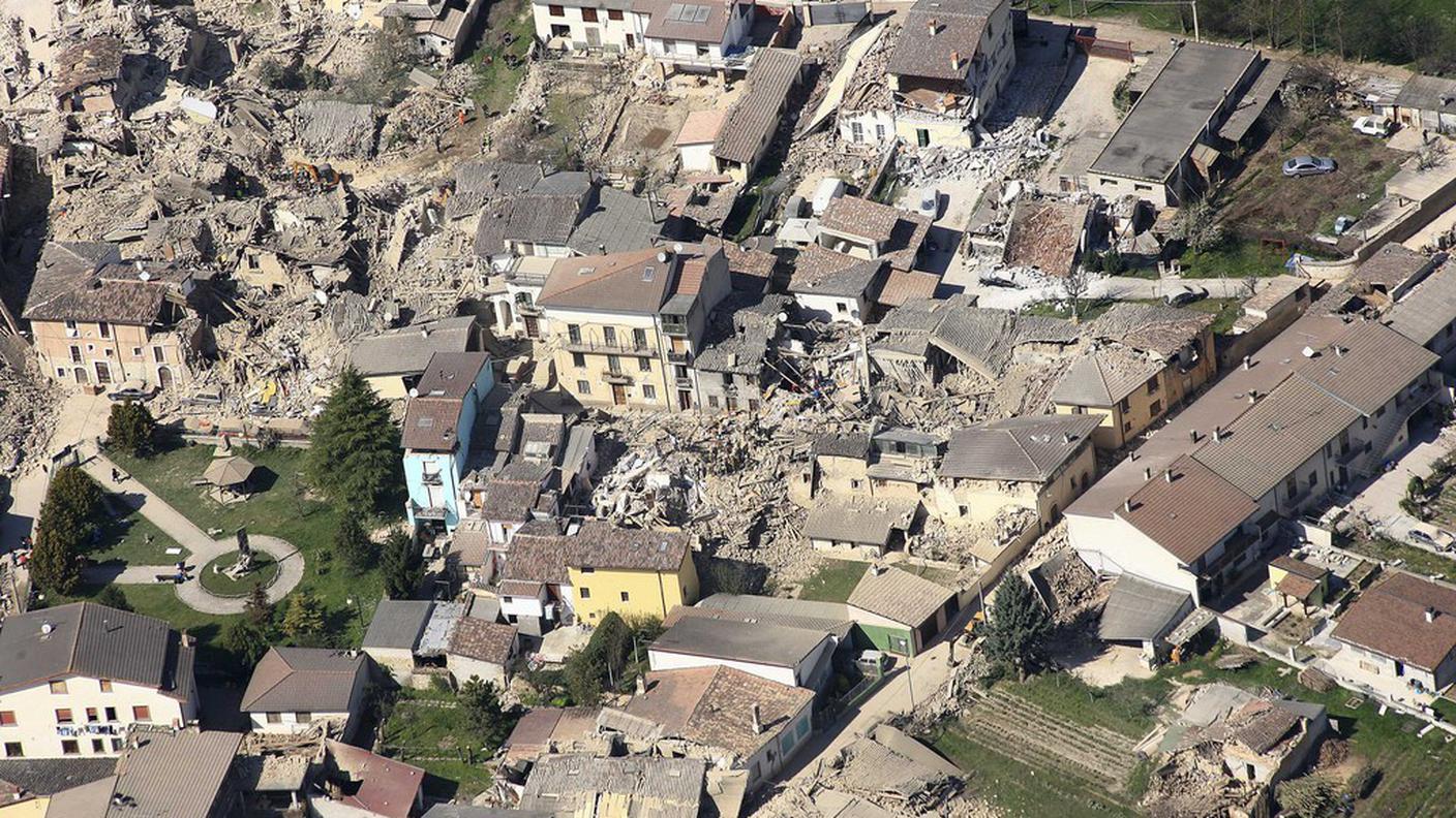 l'aquila aerea 2009 ky.JPG