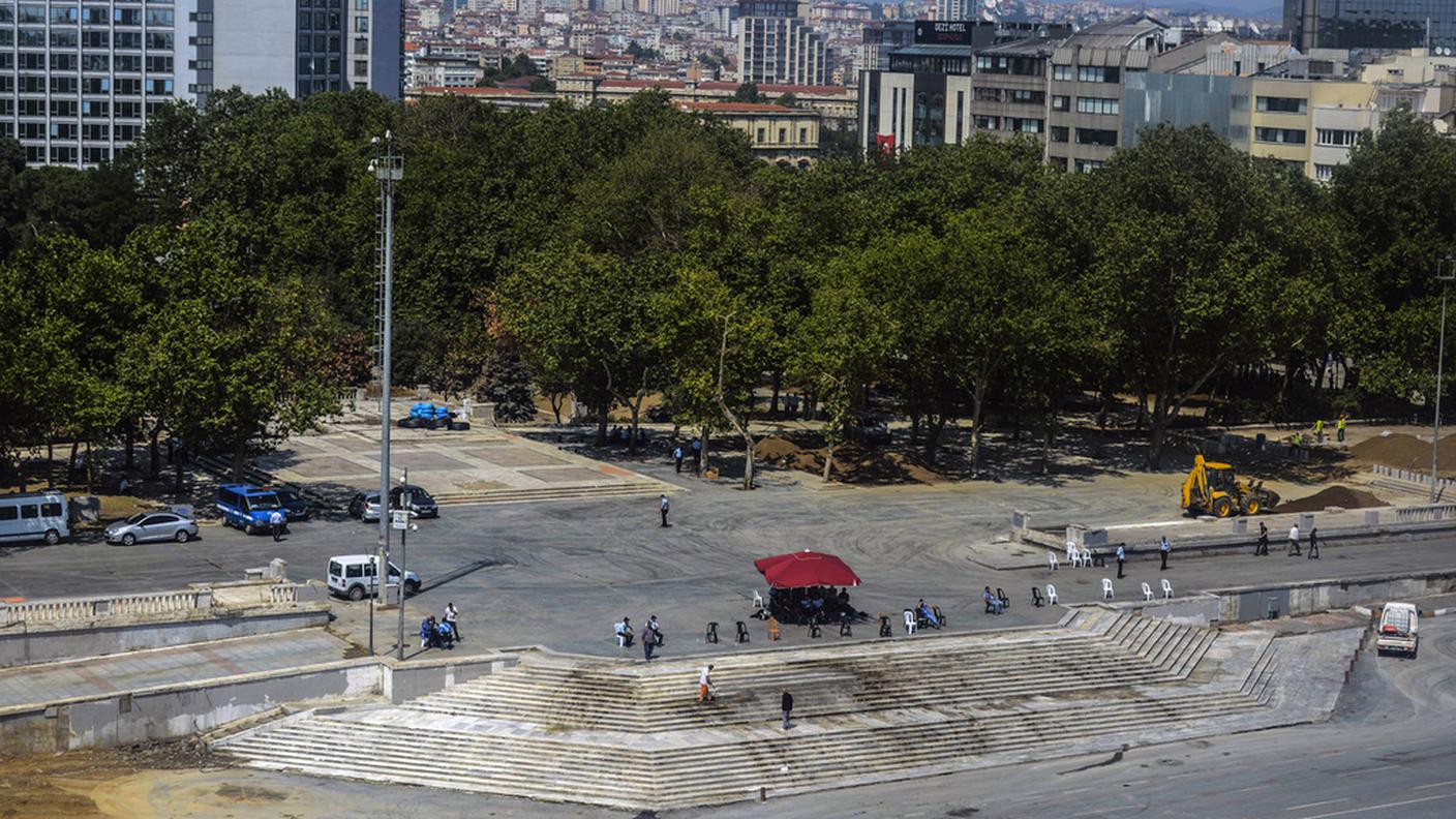 Taksim Istanbul Turchia 2013 ky.JPG