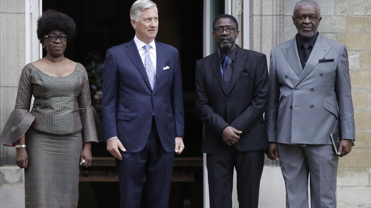 Il re del Belgio con i familiari di Lumumba