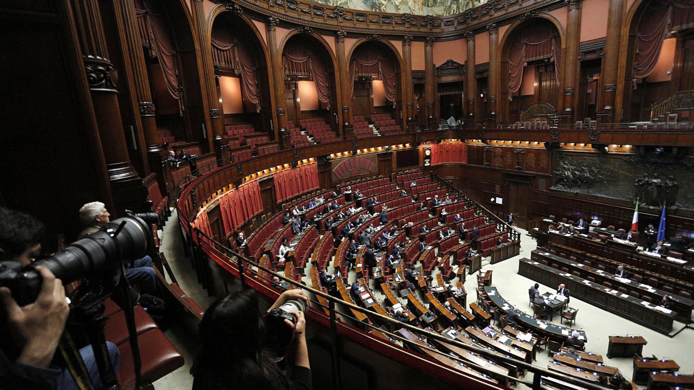 camera decreto lavoro.jpg